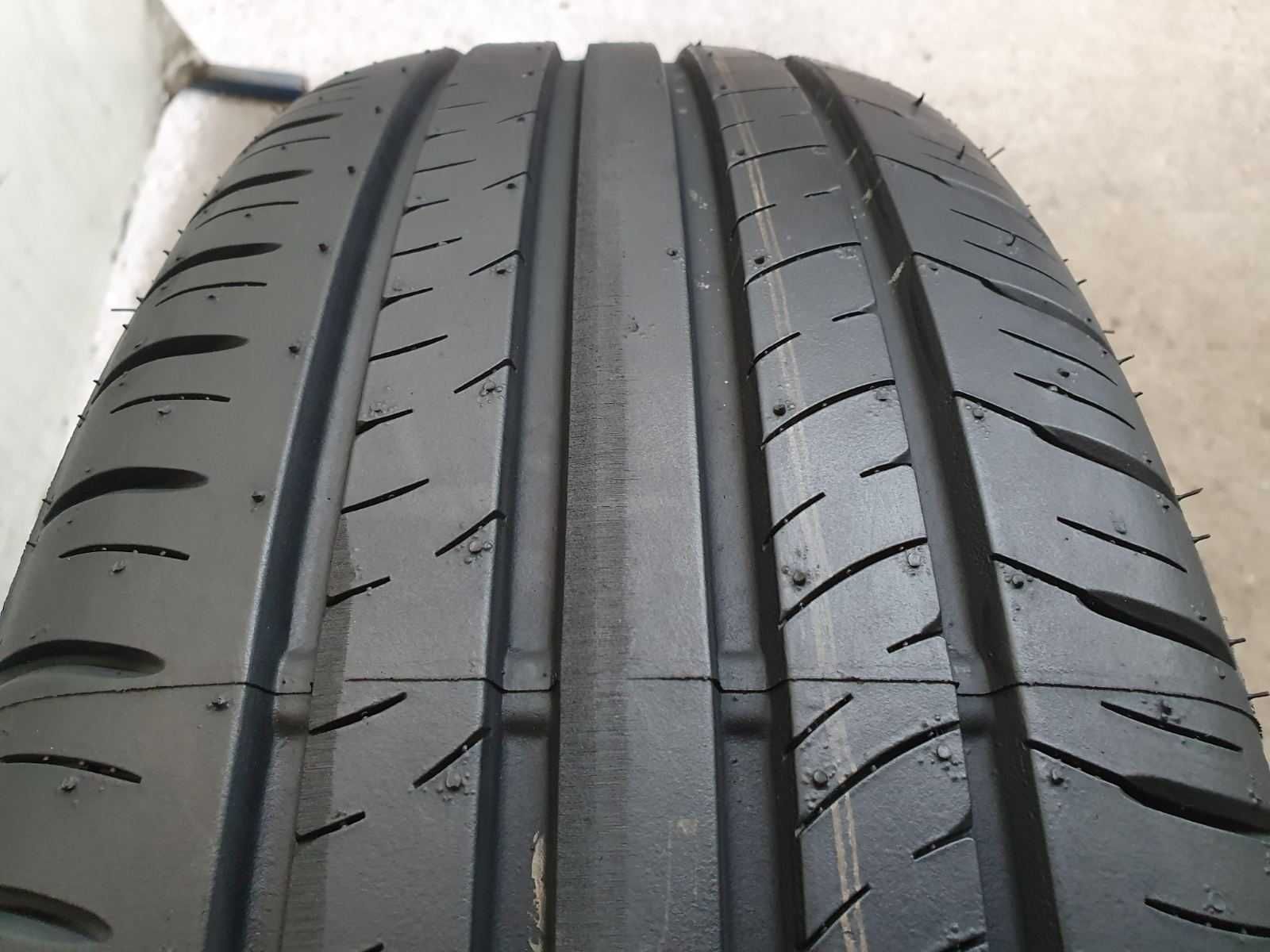 4x Dunlop Enasave EC300+  215/60r17  Nowe