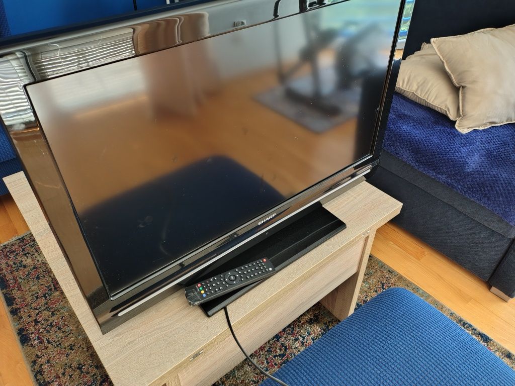 Telewizor Sharp 32" w pełni sprawny