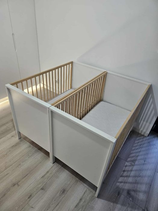 Łóżeczka dziecięce dla bliźniaków Kinderkraft i Royal Dreams