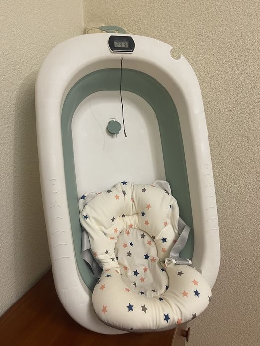 Дитяча ванночка з термометром та матрацом