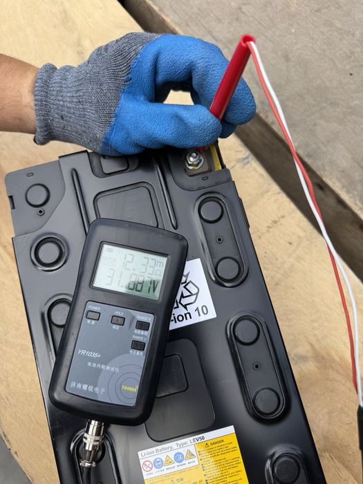 Батарея Yuasa Li-ion 8S1P lev 50 1440Wh