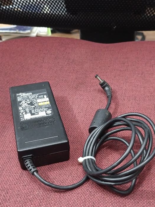 Oryginalny Zasilacz Fujitsu Siemens ADP-90SB AD 20V 4.5A