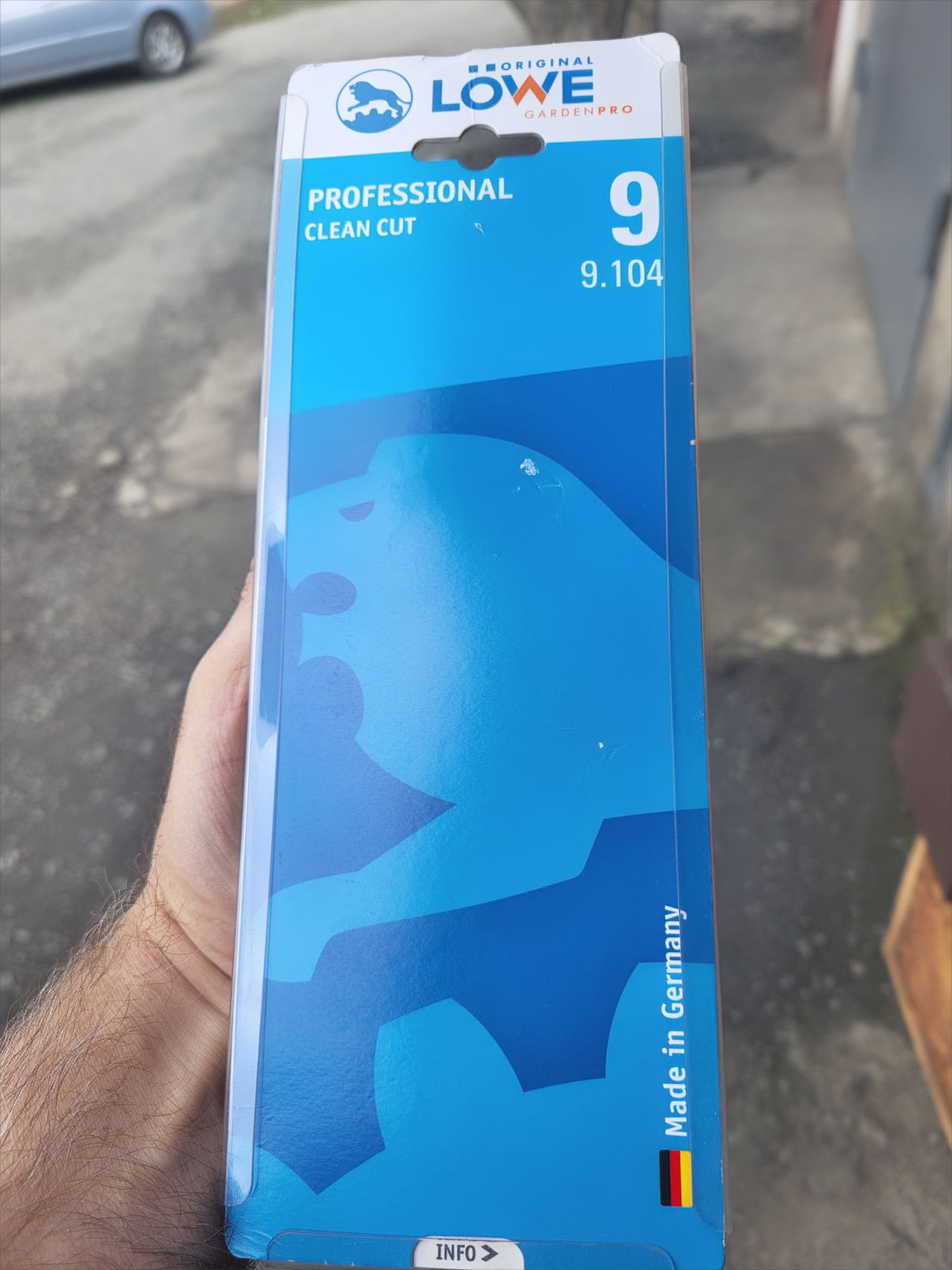 Продам Секатор Lowe 9.104