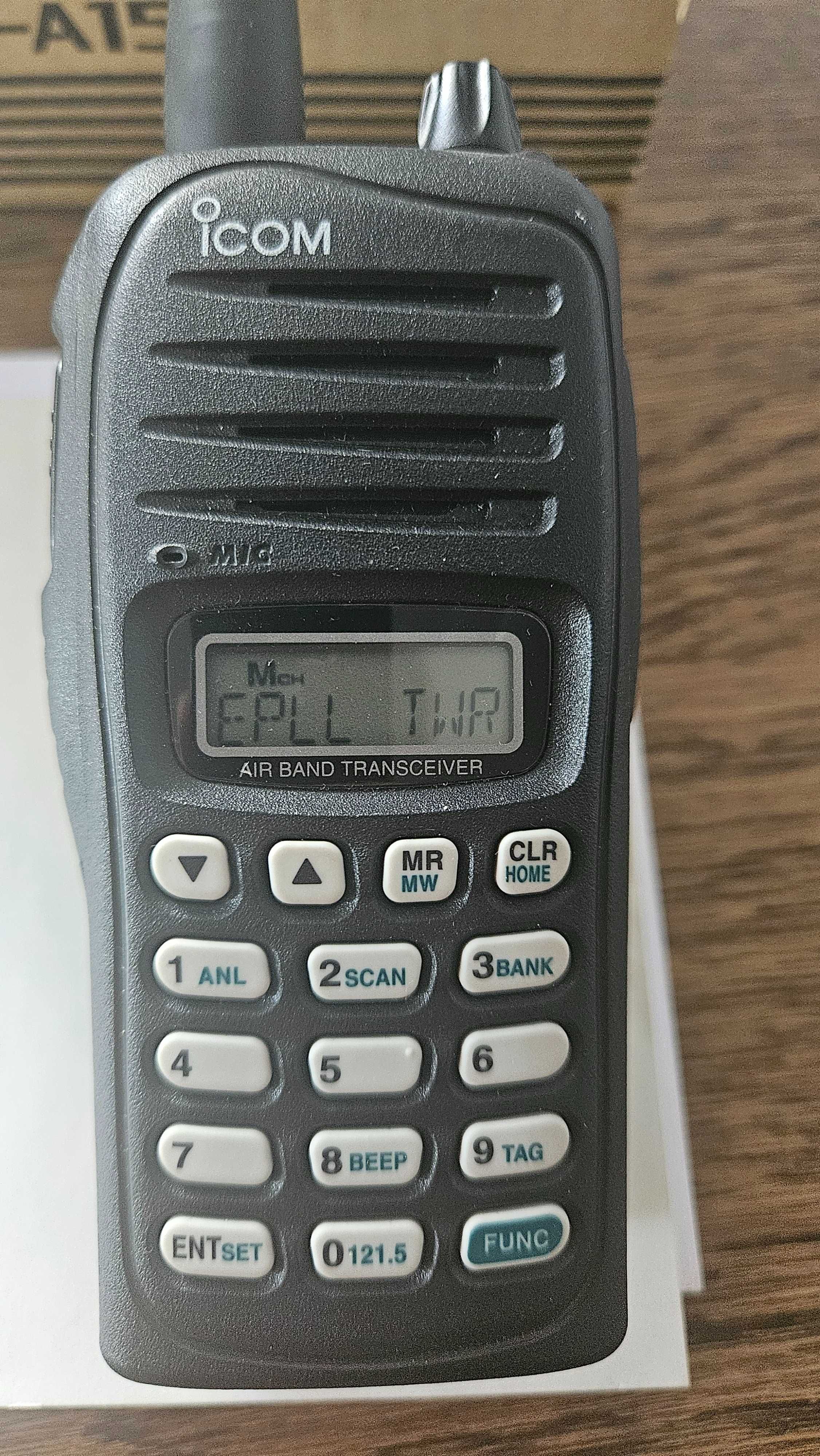 Radio lotnicze  ICOM IC-A15