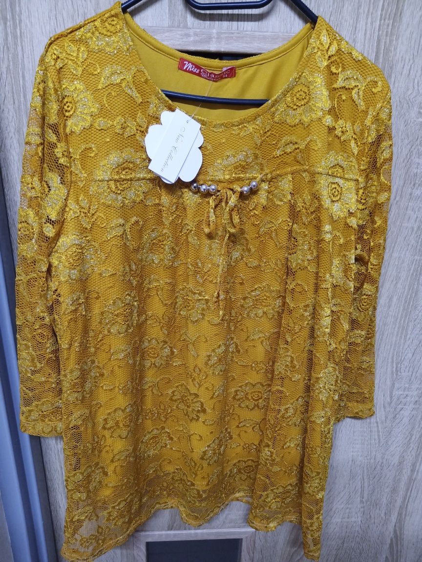 Śliczna bluzka damska musztardowa ze złotym połyskiem 50