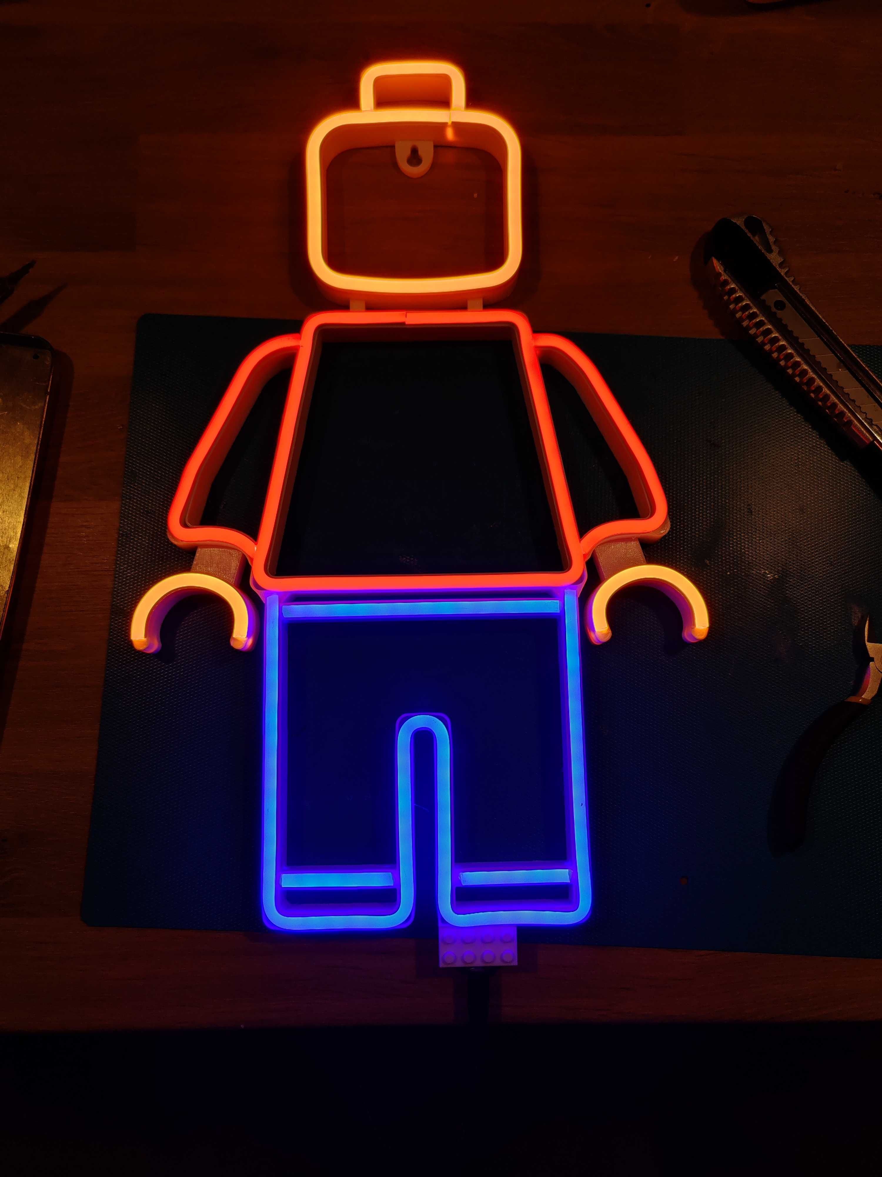 Neon LED ludzik LEGO - lampa, oświetlenie