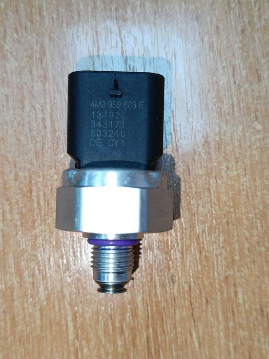 VAG 4M0959603E. Датчик тиску і температури