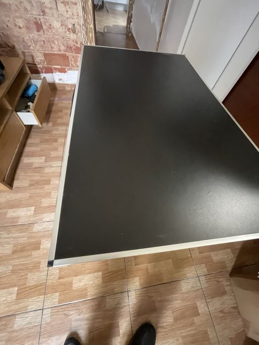Mesa Ikea em perfeitas condições