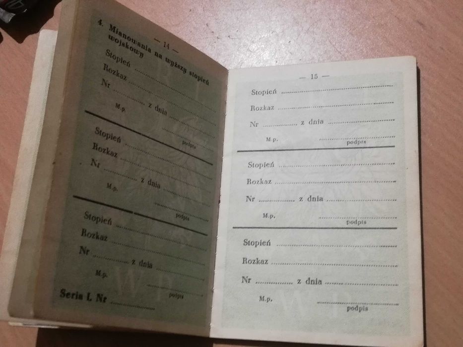 Stara książeczka wojskowa PRL 1972 rok