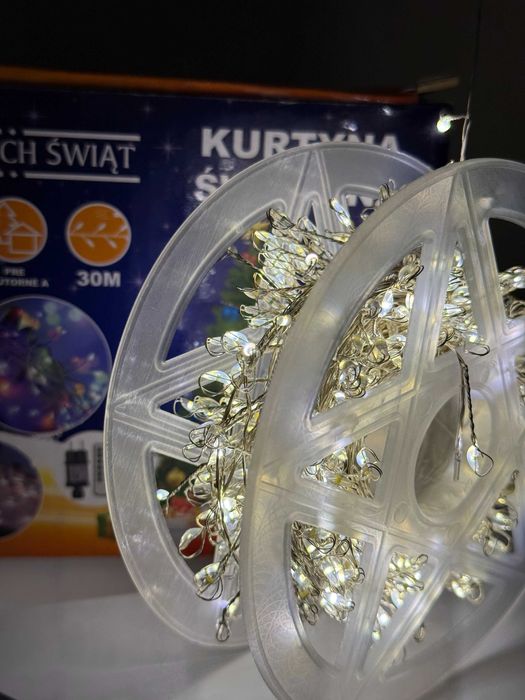 Святкова гірлянда роса мішура, хвойна лапа. Гирлянда, декор в комнату.