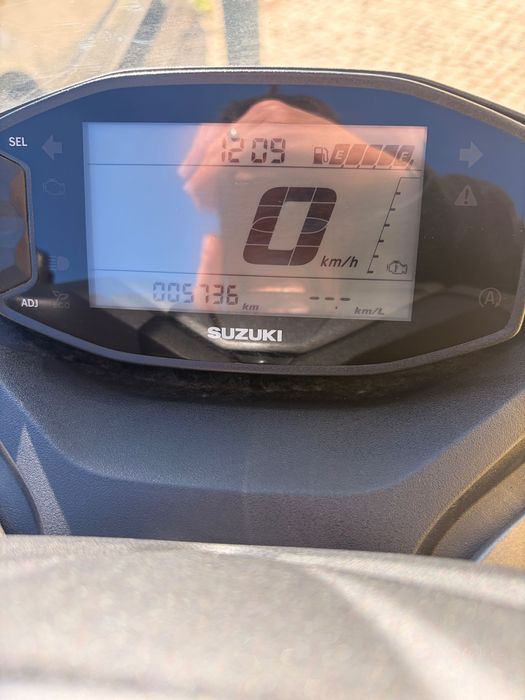 Mota suzuki Burgman Street 125 EX