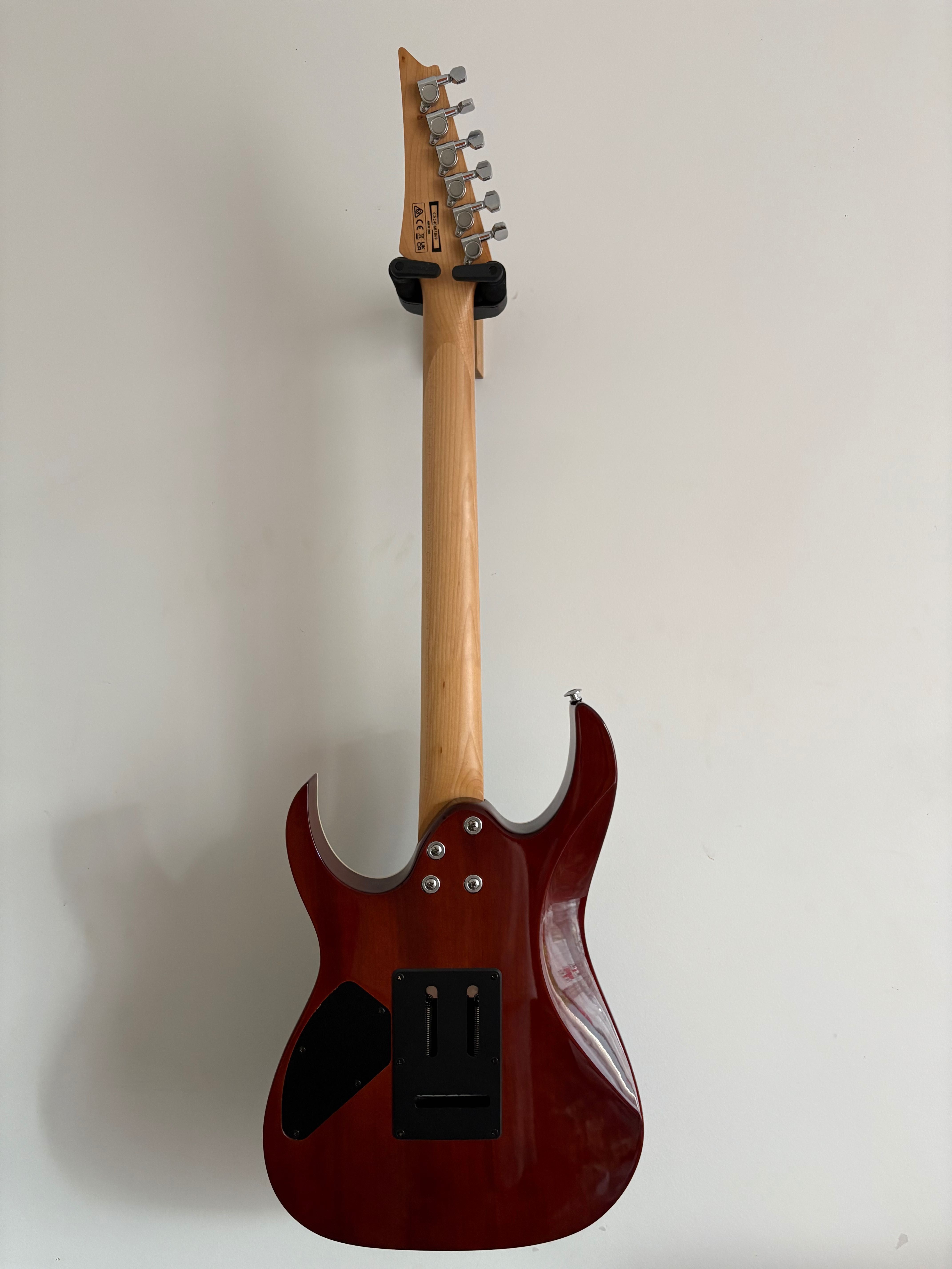 Vendo ou troco Guitarra Ibanez GRG220PA1-BKB como nova