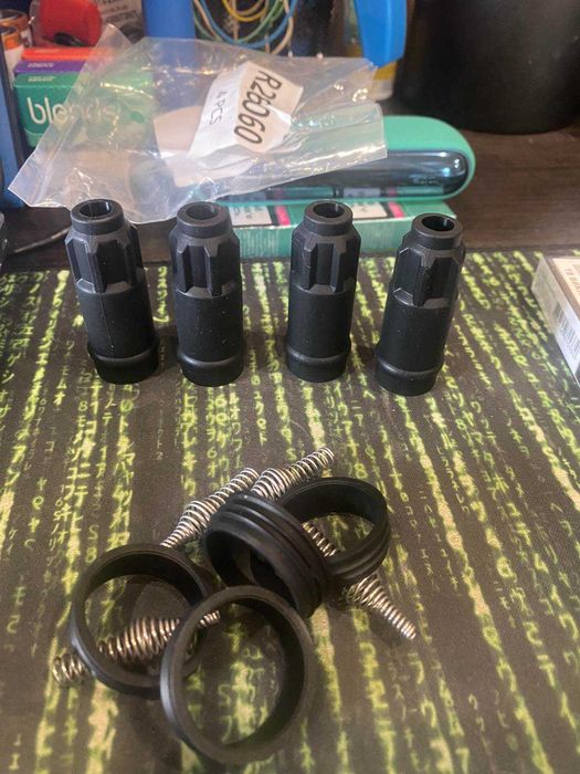 2303590382  Накінечник котушки запалювання BERU