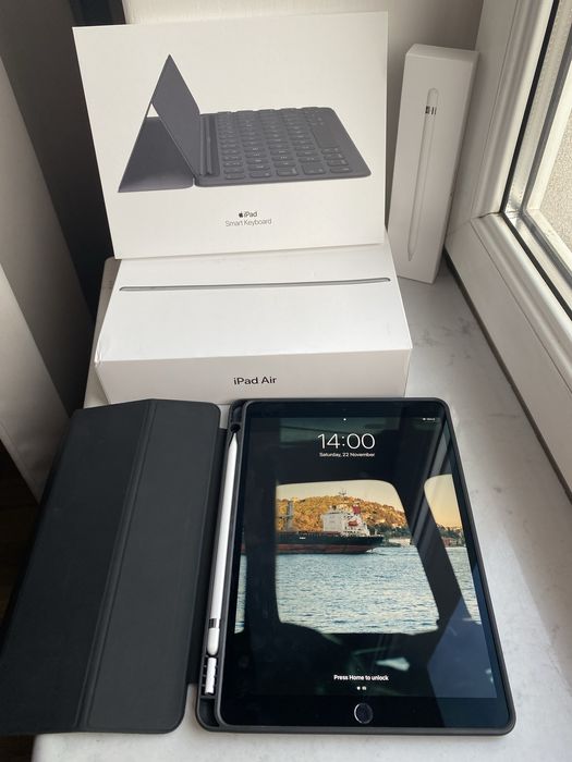 Zestaw iPad + Apple pencil + Smart keyboard + etui