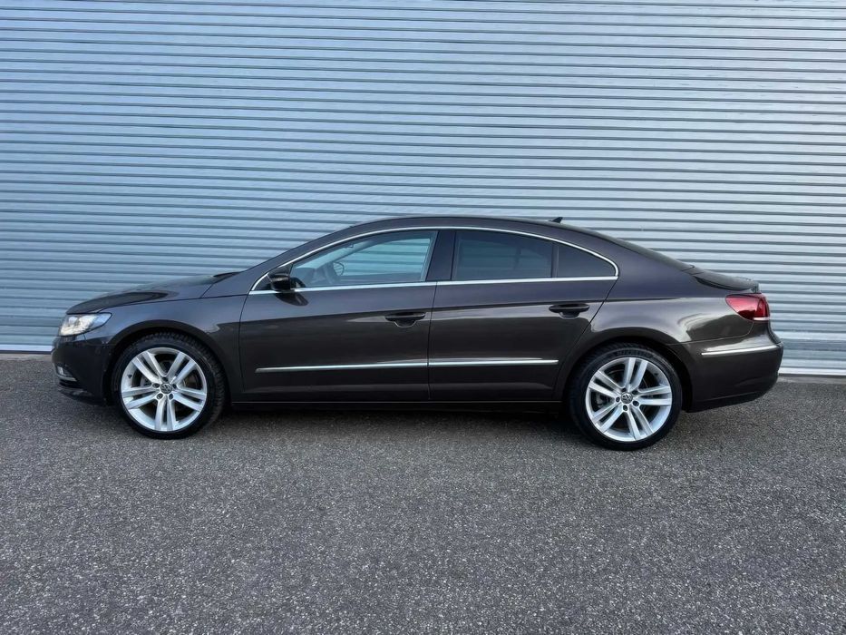 Volkswagen Passat CC      2013
