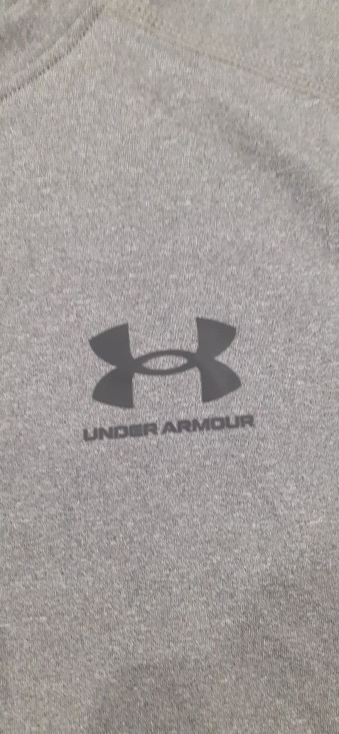 Koszulka Under Armour.