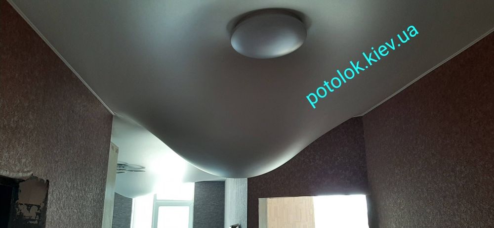 Натяжные потолки Ирпень. Ремонт потолка. Слив воды