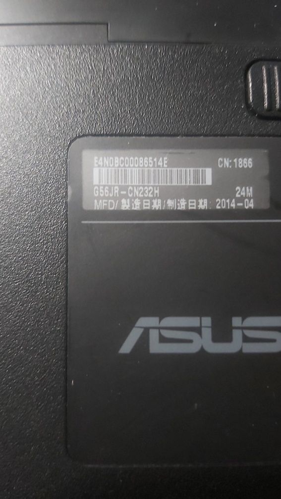 Parte de baixo de portatil Asus G56JR com processador I7-4700