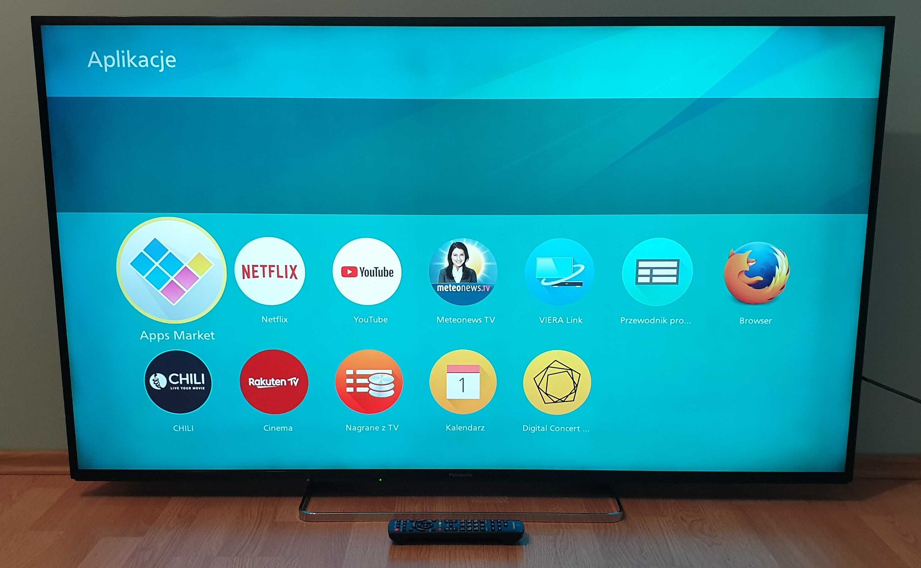 Panasonic TX60CX740E Smart DVBT2