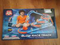 Elefun Świecący tor wyścigowy 554 cm glow race truck