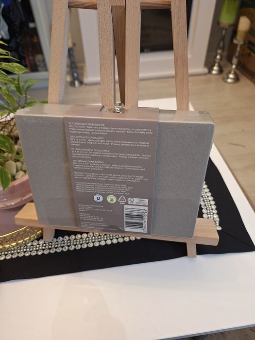 Nowy organizer na biżuterię