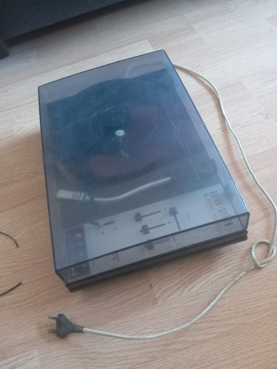 Gramofon UNITRA WG-900
