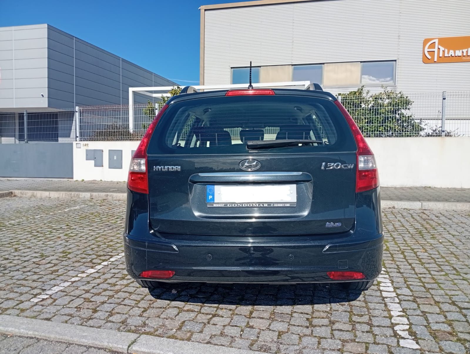 Hyundai i30 cw-1.6crdi blue comfort. Diesel