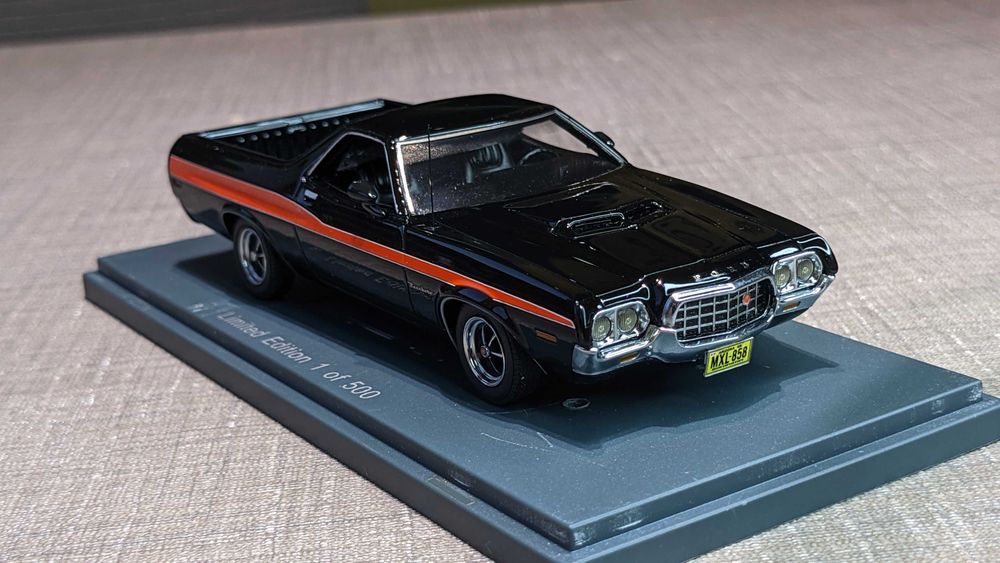 1:43 Ford Ranchero GT Black 1972 American Excellence / Neo Models