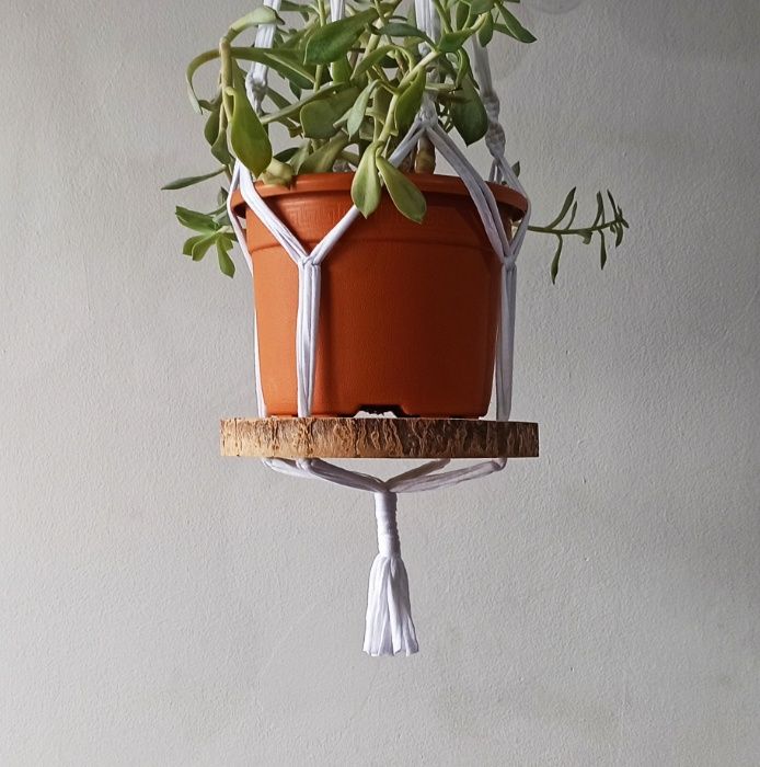 Suporte para vaso em Macramé