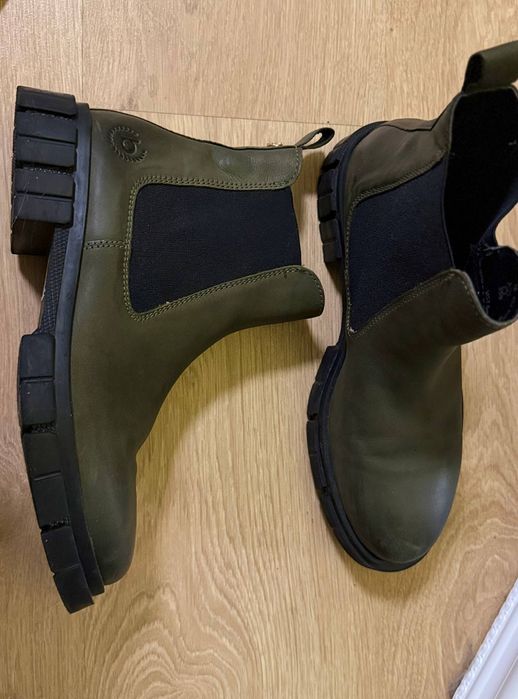 Взуття жіноче  bugatti 38 розмір оригінал, демісезон