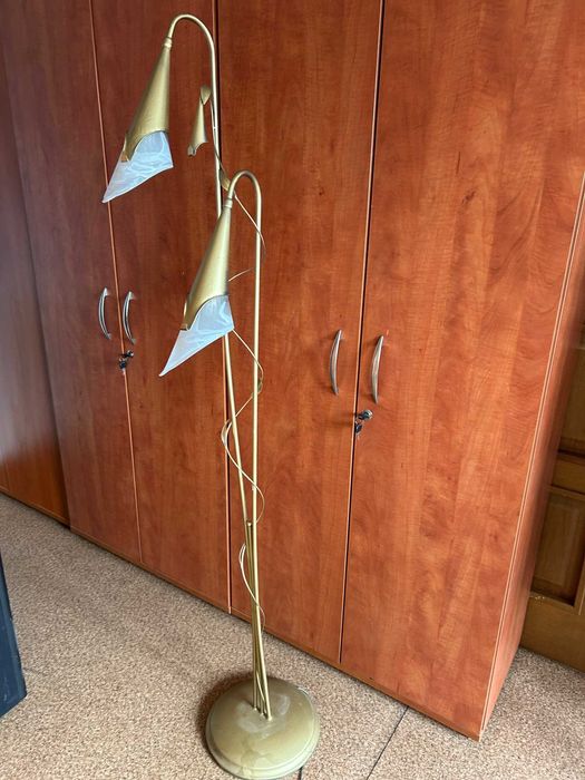 Zestaw oświetleniowy: żyrandol, kinkiety, lampa