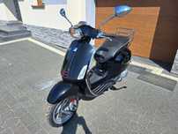 Piaggio Vespa Sprint 2 kluczyki niski przebieg ksiażki i karta kodowa LEDY bagażnik