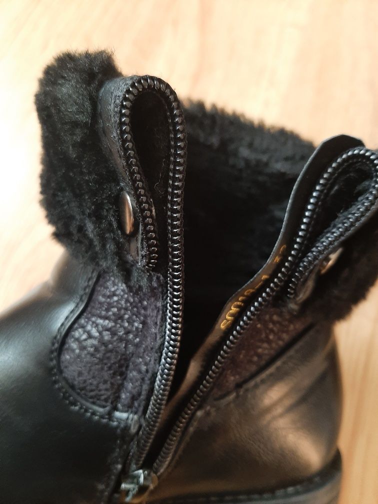 Buty dziewczęce rozm 32 zimowe