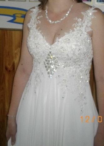 Сукня на весілля,випуск або якесь інше свято