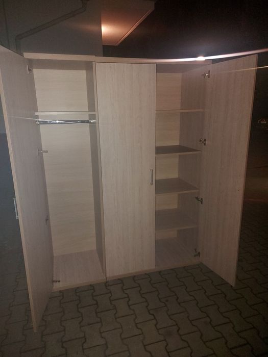 Szafa trzydrzwiowa dąb sonoma