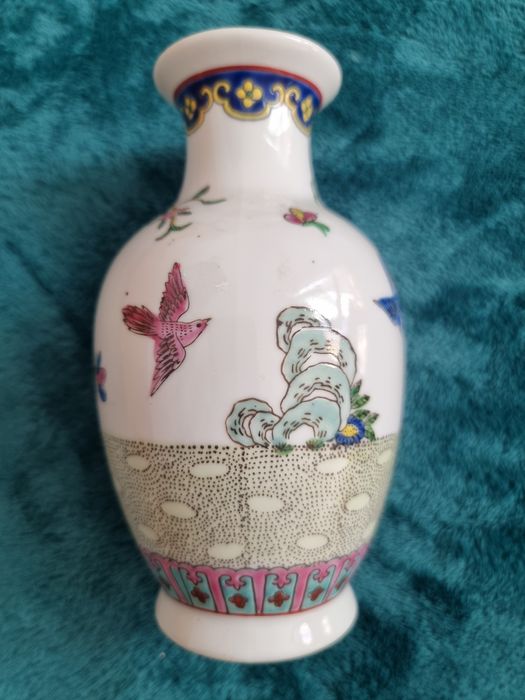 Старовинна китайська ваза