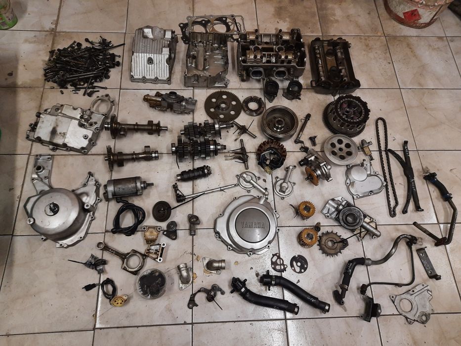 Yamaha TDM 850 silnik części głowica kapa skrzynia sprzęgło pompa