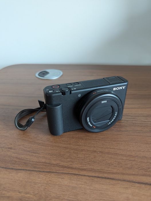 Aparat SONY ZV-1 Czarny, 20.1Mpix super stan