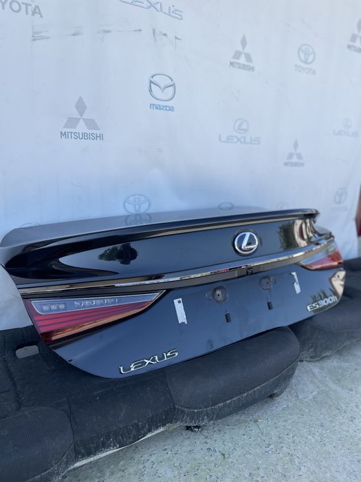 Кришка багажника Lexus ES 2018-23р