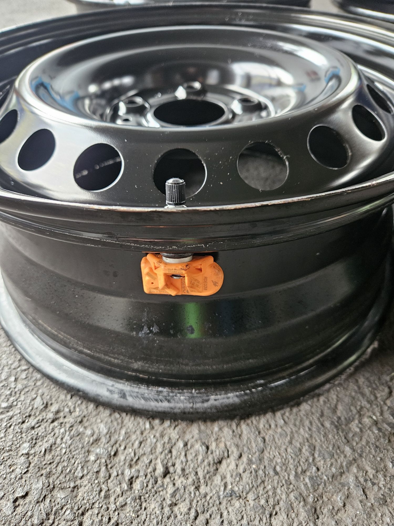 Felgi Stalowe Nissan Qashqai z Czujnikami 16 Cali 5x114.3 6.5J16 ET40
