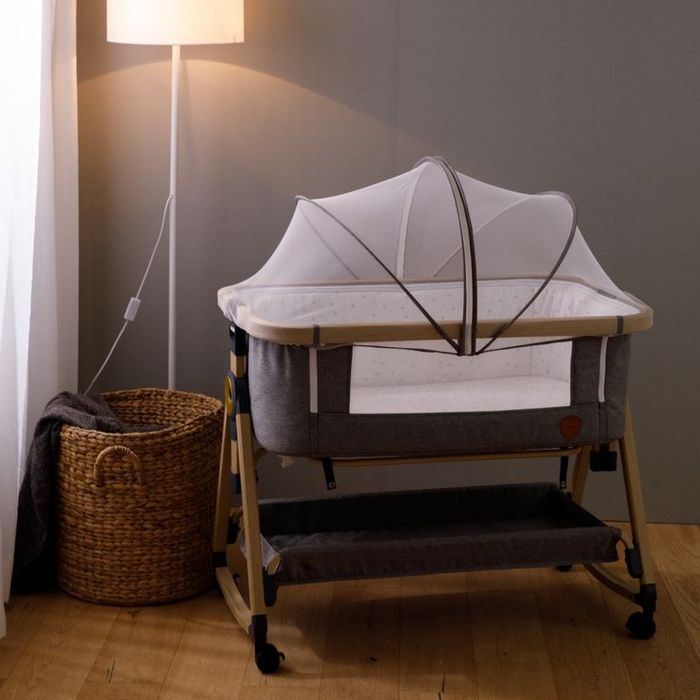 Berço Next to Me Playkids com Mala