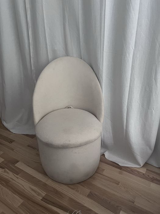 Fotel pufa ze schowkiem PRL