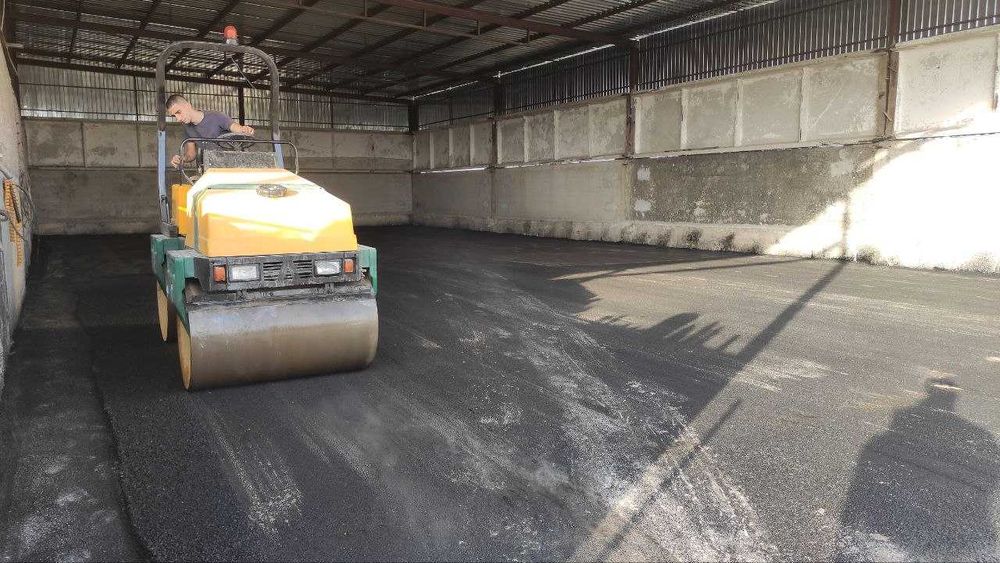 Асфальтування, укладання бруківки, м'яка покрівля, бетонні роботи