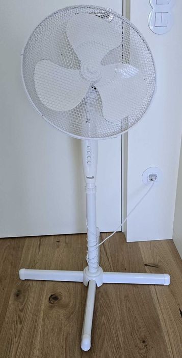 Ventilador de pé Kunft 3 velocidades