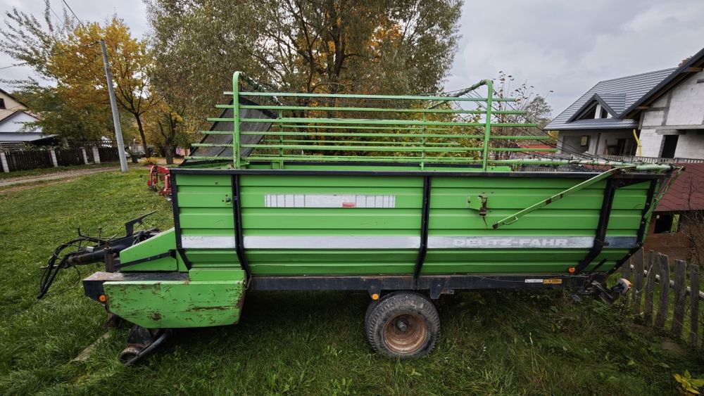 Przyczepa samozbierająca deutz-fahr k550