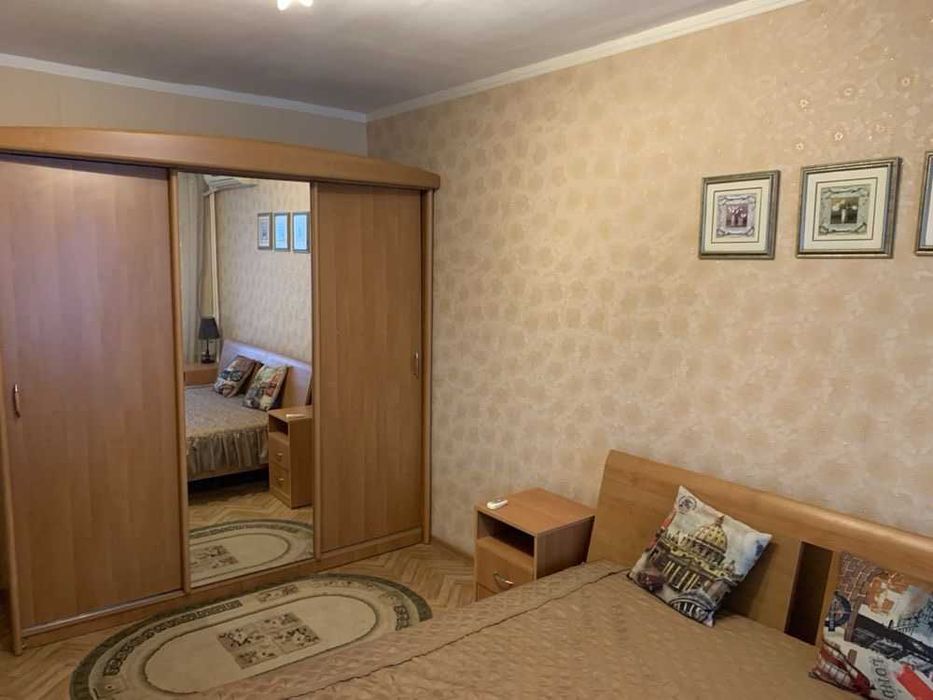 Продам 2 к квартиру ж/м Лівобережний-1 Караван Березинка