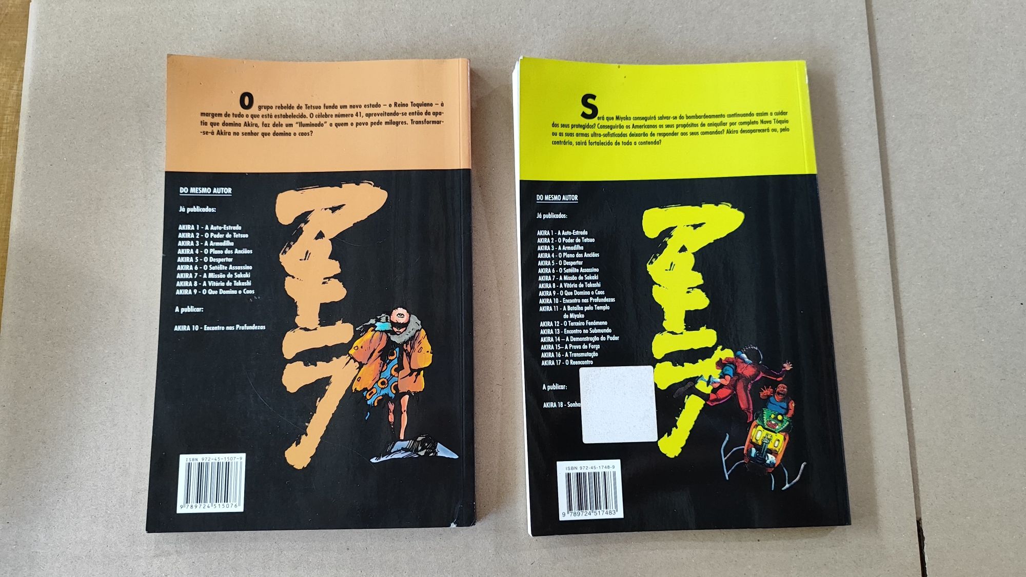 2  livros  Akira