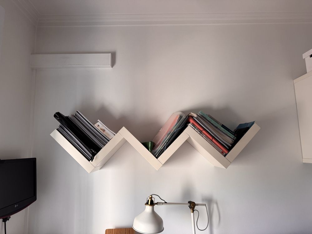 Prateleira Ikea zig zag
