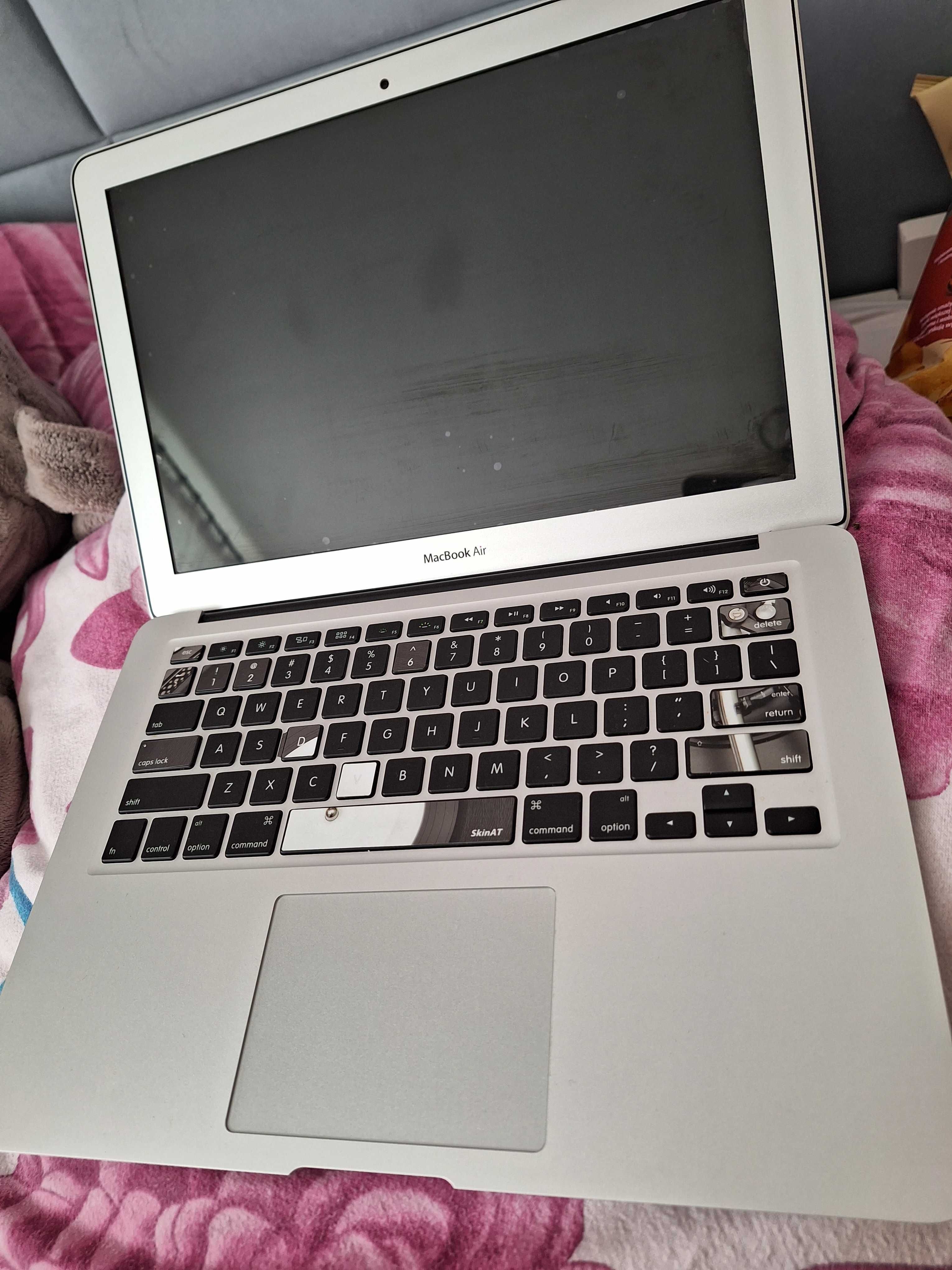 Macbook Air 13-calowy