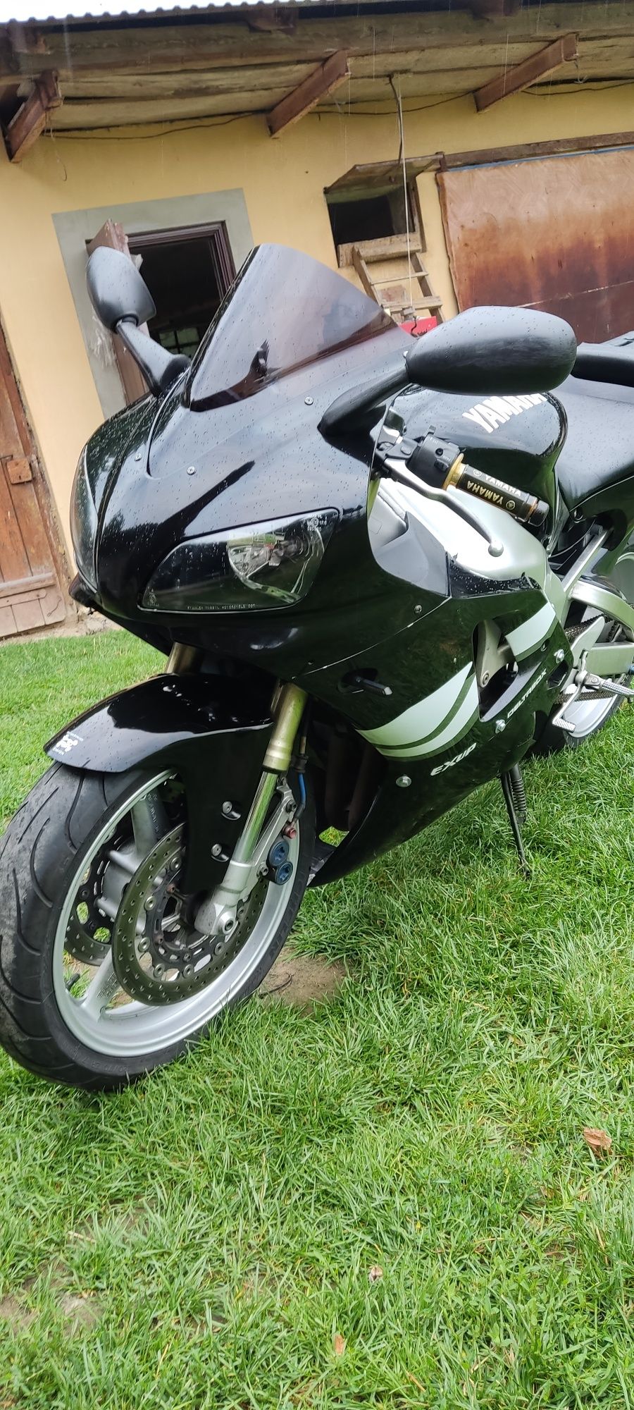 Yamaha R1 rn01 reflektor przód
